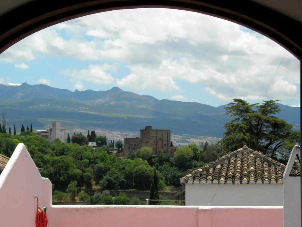 Santa Isabel La Real 3*